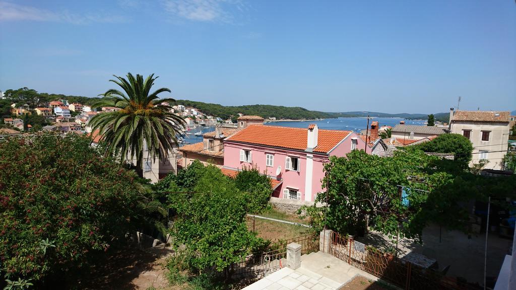 Apartments Villa Adrienne Mali Lošinj Exterior foto