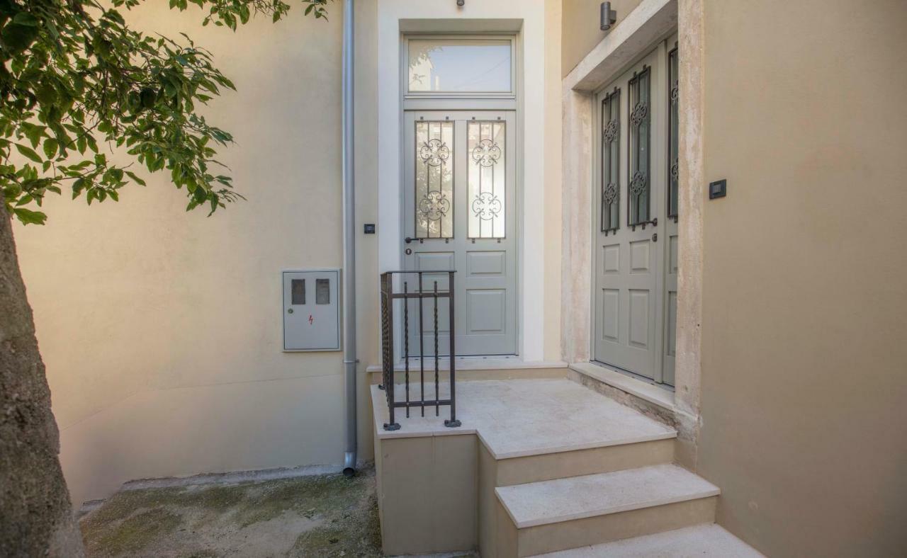 Apartments Villa Adrienne Mali Lošinj Exterior foto